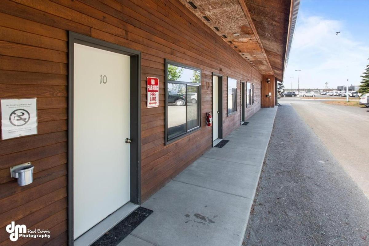 Kenai Airport Hotel Exterior foto